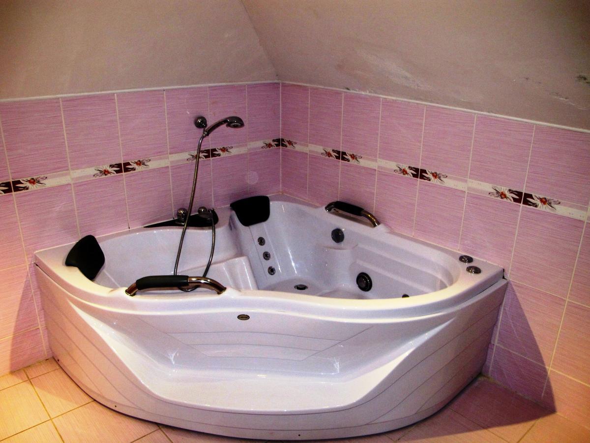 Hotel U Lisky Hostka  Экстерьер фото