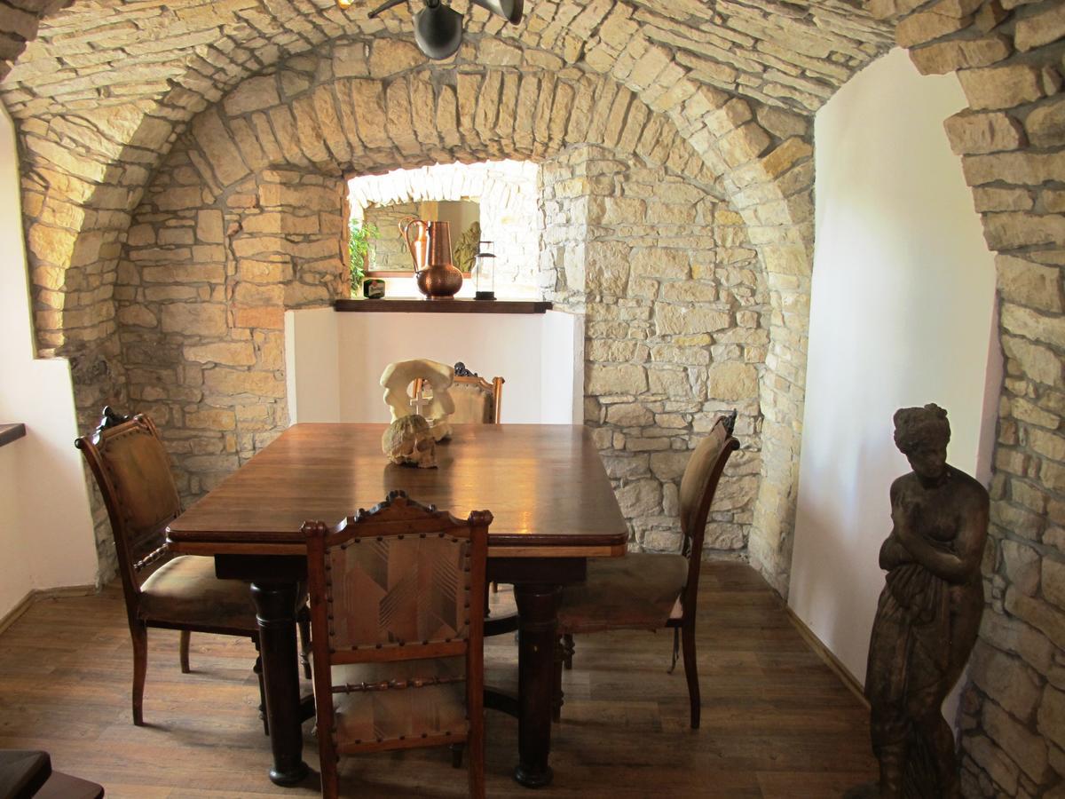 Hotel U Lisky Hostka  Экстерьер фото